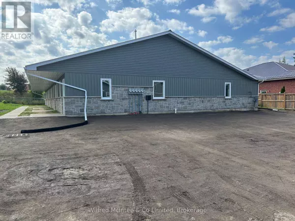 Arran-elderslie, ON N0G2N0,187 Balaklava ST #Unit 3