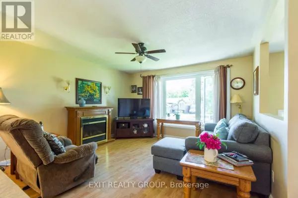 Brighton, ON K0K1H0,147 BALDWIN STREET