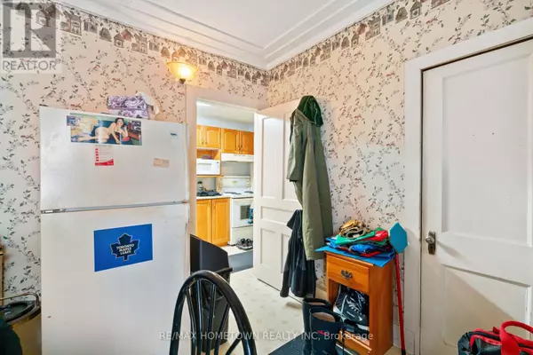 Brockville, ON K6V4A6,58 ABBOTT STREET