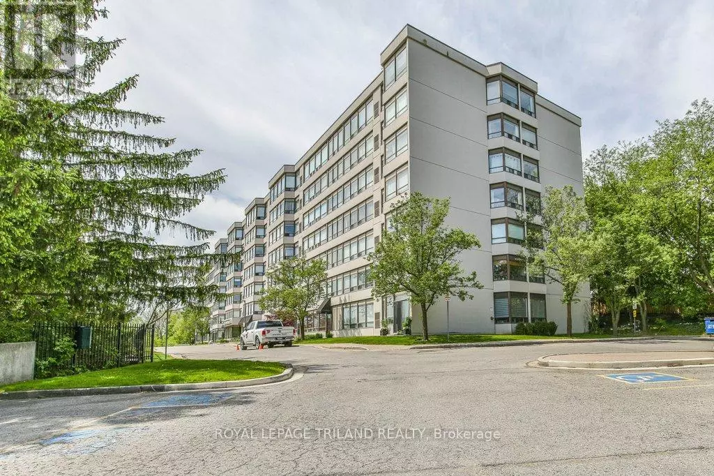 London North (north P), ON N6H5E2,521 RIVERSIDE DR #506