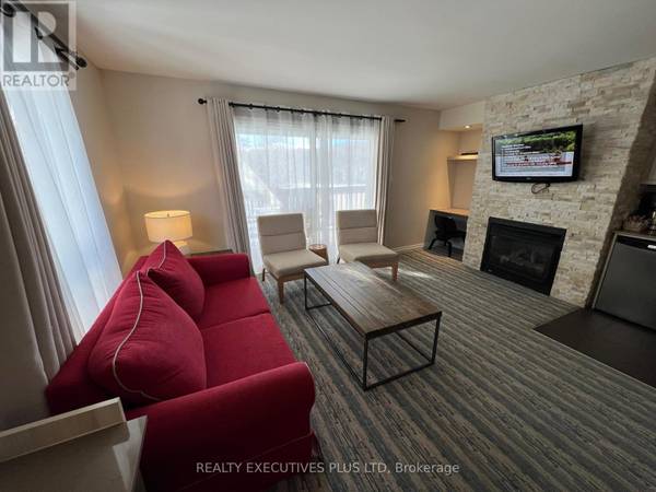 Huntsville (chaffey), ON P1H2E8,1235 Deerhurst DR #54-203