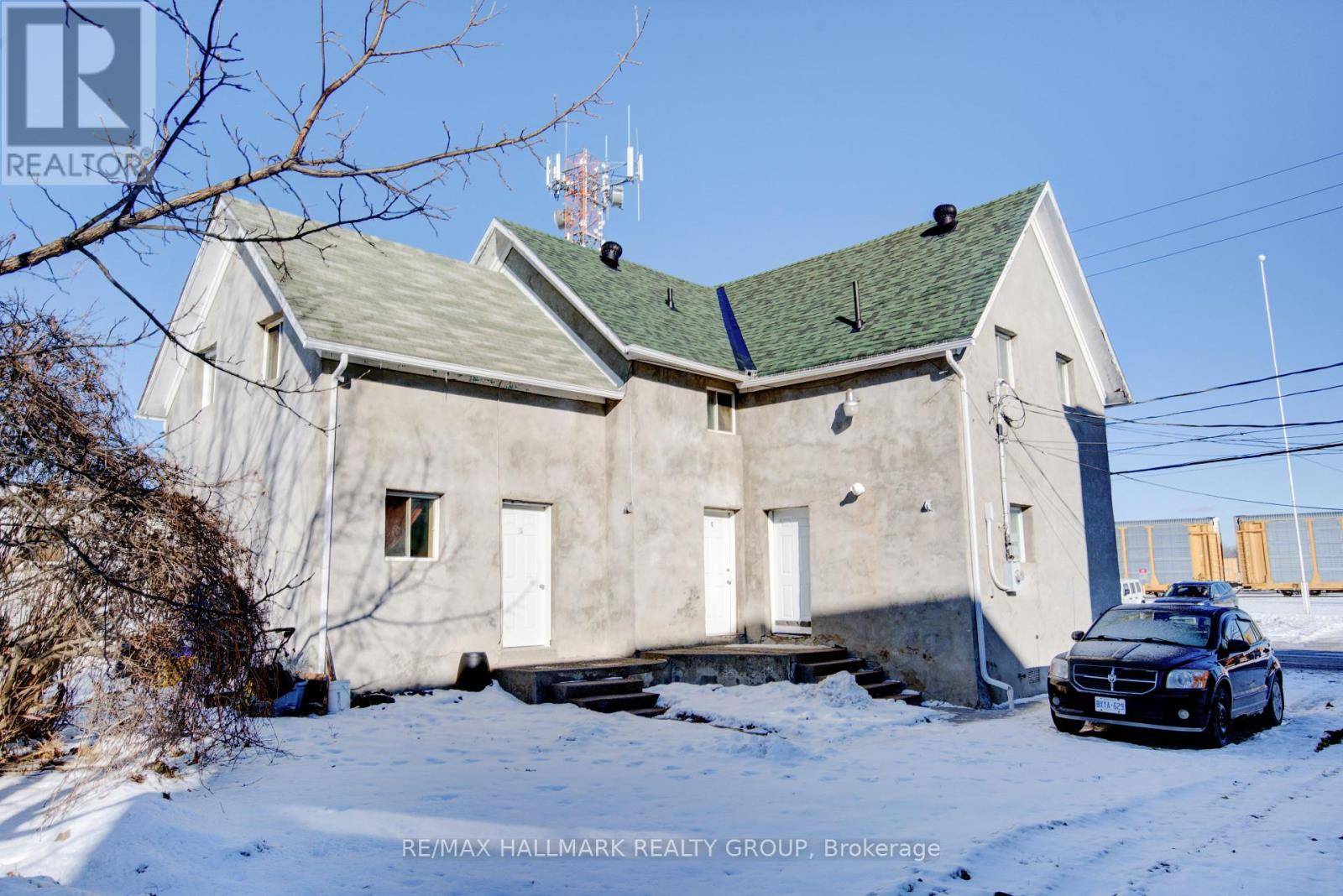 Smiths Falls, ON K7A2P4,56 VICTORIA AVENUE