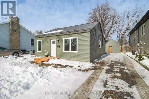 406 NAVY STREET, Welland (773 - Lincoln/crowland), ON L3B4Y4