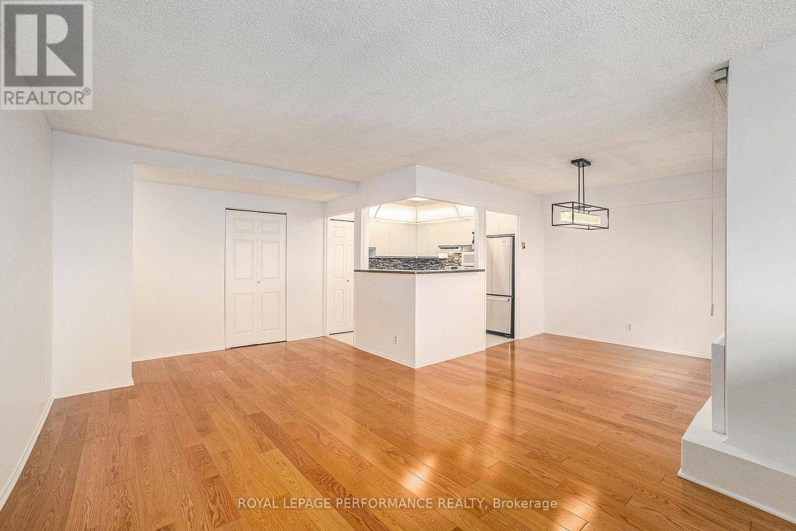 Ottawa, ON K1V9A7,1285 CAHILL DR #1901