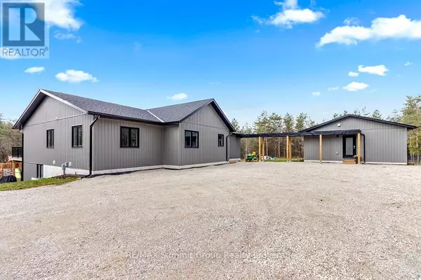 West Grey, ON N0C1H0,615690 HAMILTON LANE
