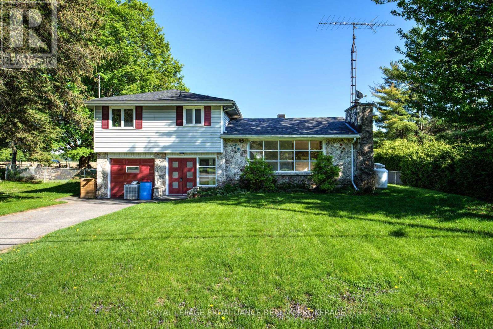 183 MAIN STREET, Rideau Lakes, ON K0G1E0