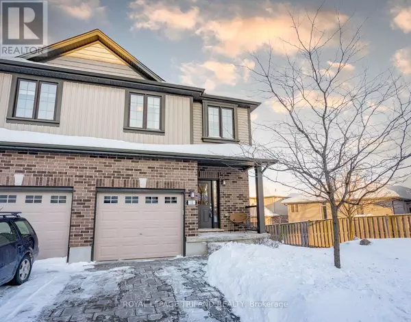 1030 Oakcrossing Gate #11, London, ON N6H0H1