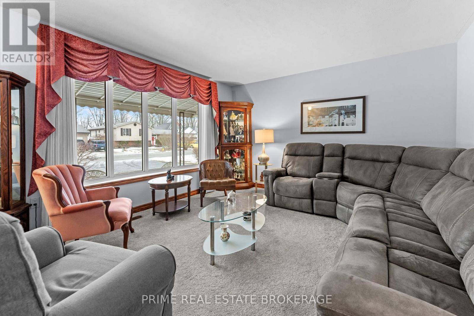 Central Elgin, ON N5L1H5,385 BEAMISH STREET