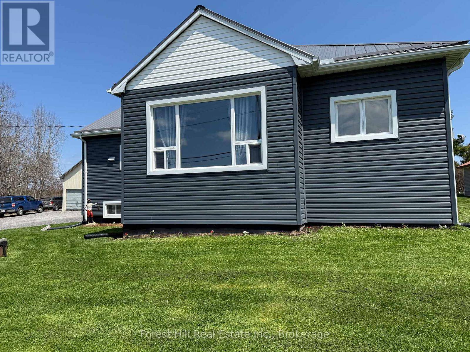 Parry Sound Remote Area (east Mills), ON P0H1S0,11946 HWY 522 HIGHWAY