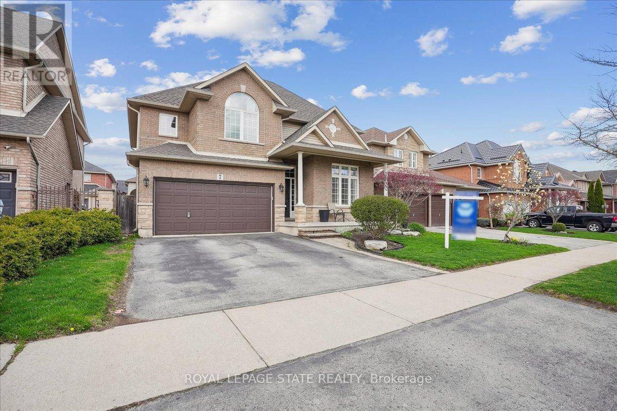 Hamilton, ON L0P1P0,7 BOCELLI CRESCENT
