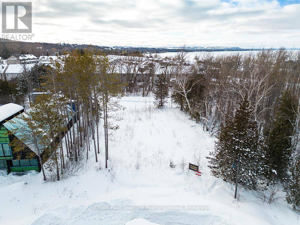 Blue Mountains, ON N0H1J0,106 DEER LANE