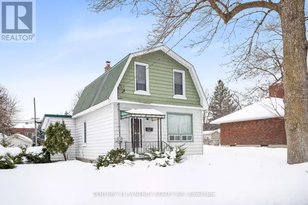 1368 SUMMERVILLE AVENUE, Ottawa, ON K1Z8H1