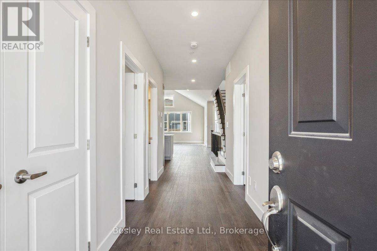 Blue Mountains, ON L9Y0Z3,163 SUGAR MAPLE STREET