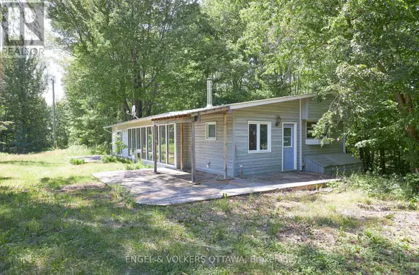 Alfred And Plantagenet, ON K0A3K0,3550 SECOND CONCESSION ROAD