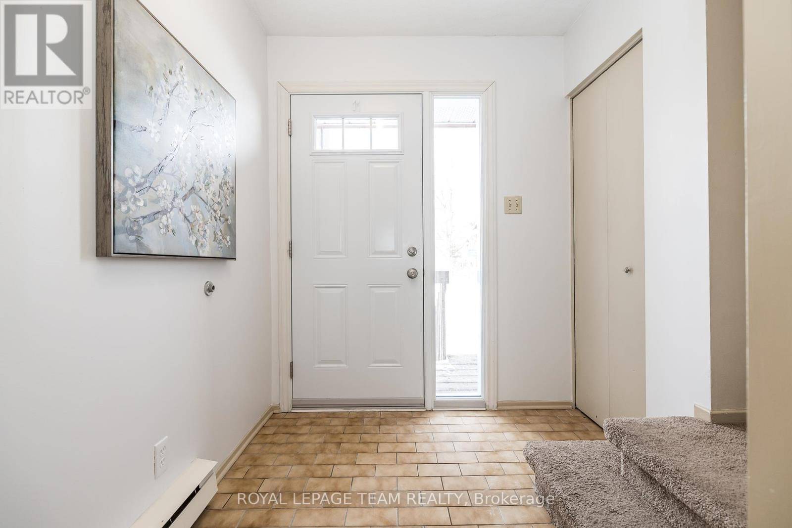 Ottawa, ON K2H9M7,1 Timberview WAY #3