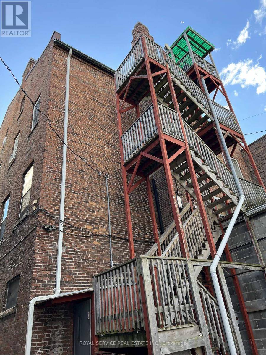 Port Hope, ON L1A1N1,30 WALTON STREET