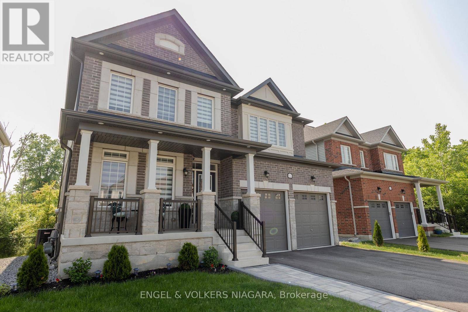 Niagara Falls (224 - Lyons Creek), ON L2G3P6,9234 WHITE OAK AVENUE