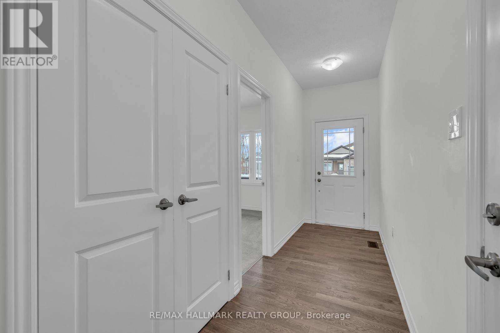 Brockville, ON K6V7E7,214 ADLEY DRIVE