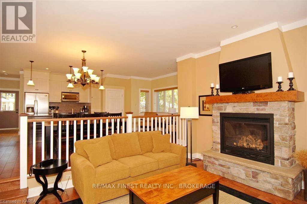 Rideau Lakes, ON K0G1X0,532 10TH CONCESSION RD #2-10