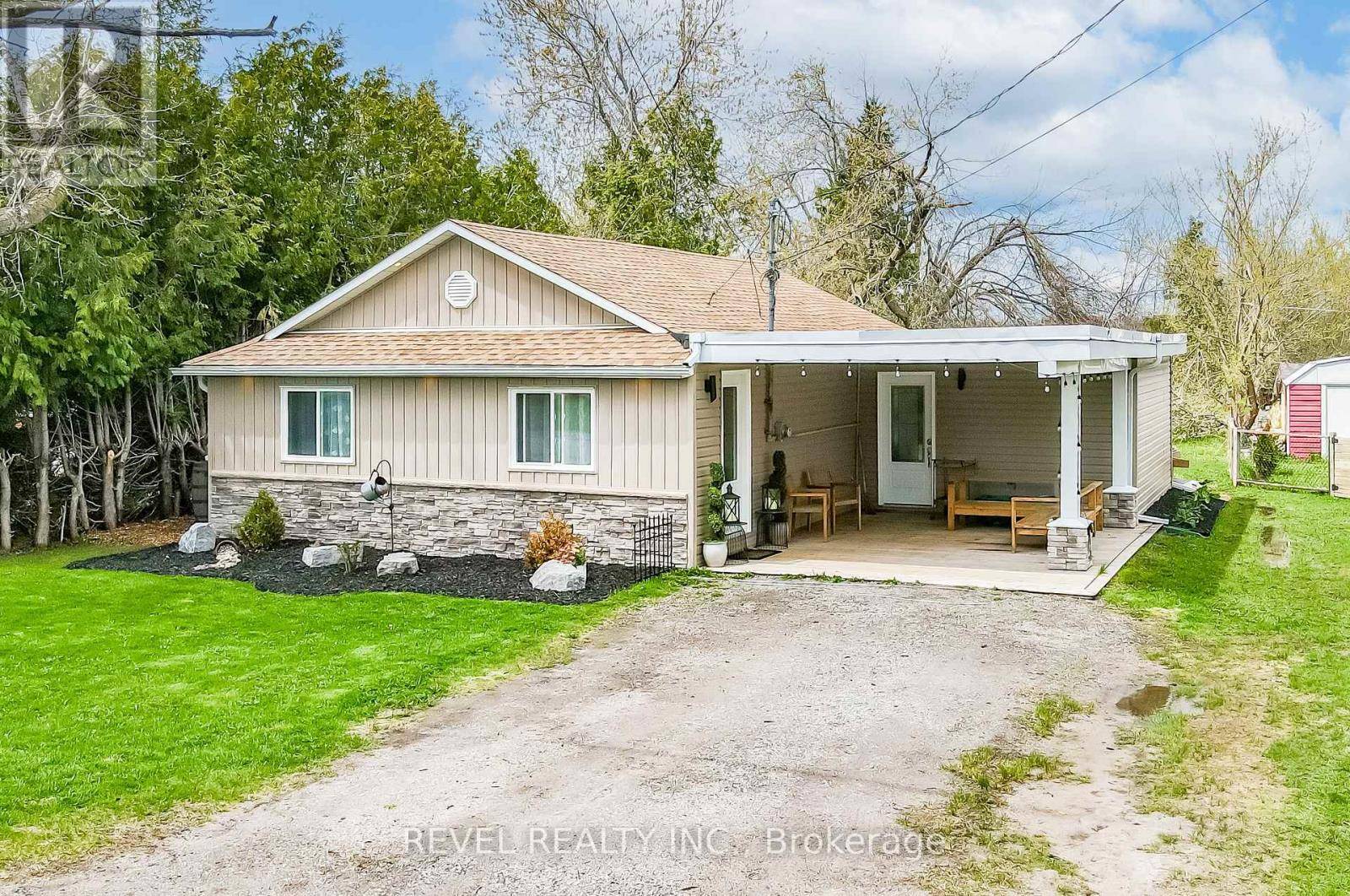 Kawartha Lakes (fenelon), ON K0M1G0,411 LONG BEACH ROAD