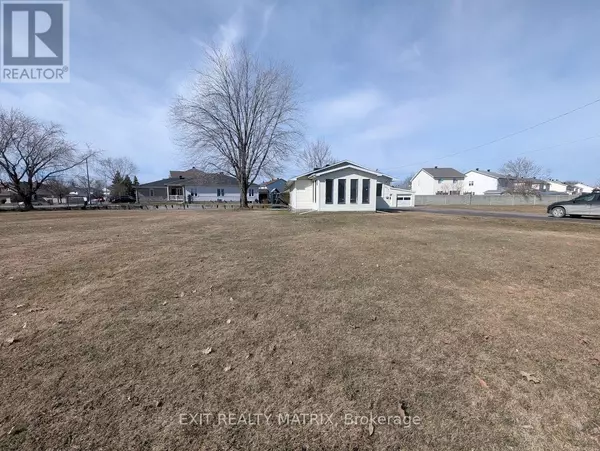 Ottawa, ON K4A3P8,1632 TRIM ROAD