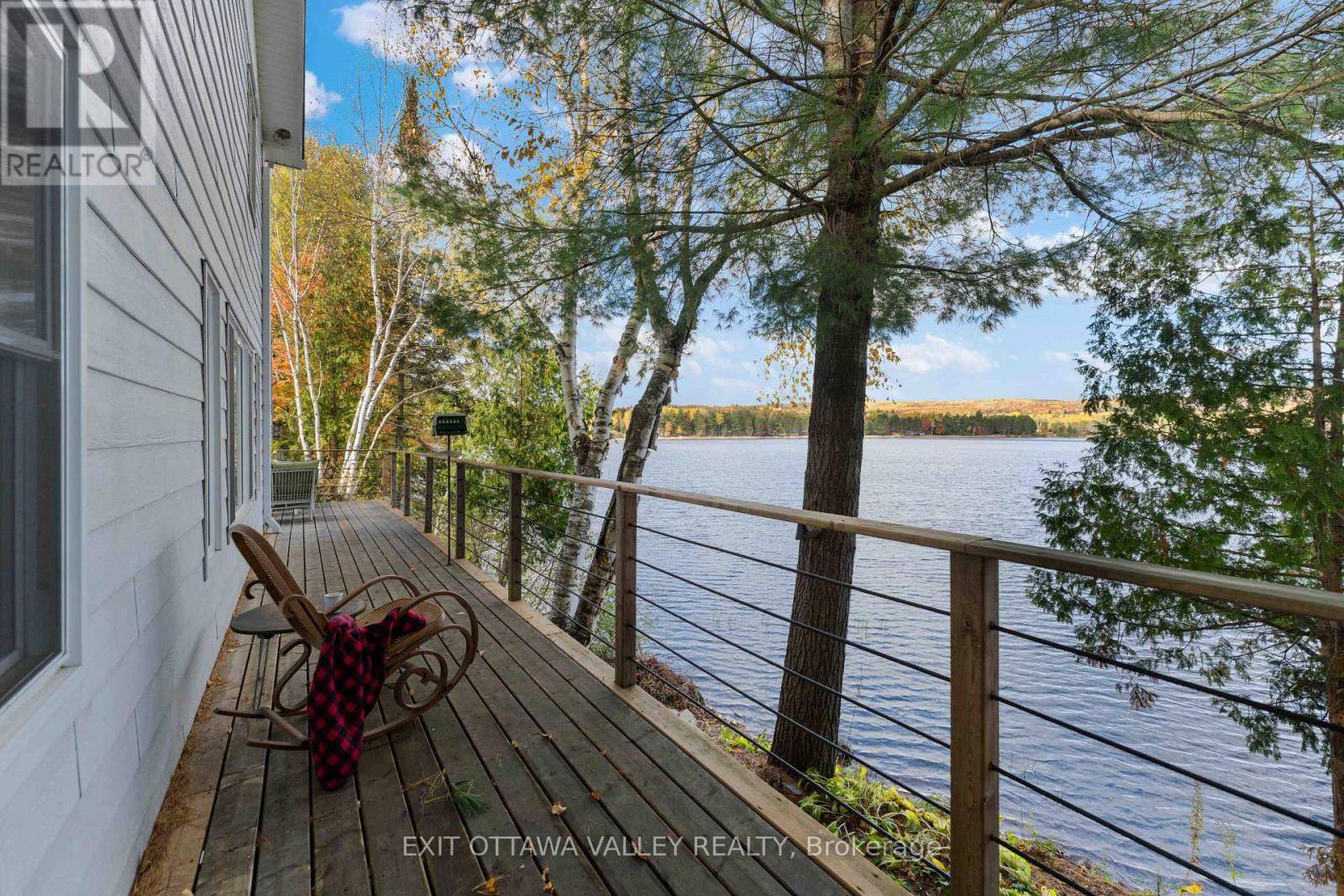 Madawaska Valley, ON K0J1B0,88 CHRIS MULLIN LANE