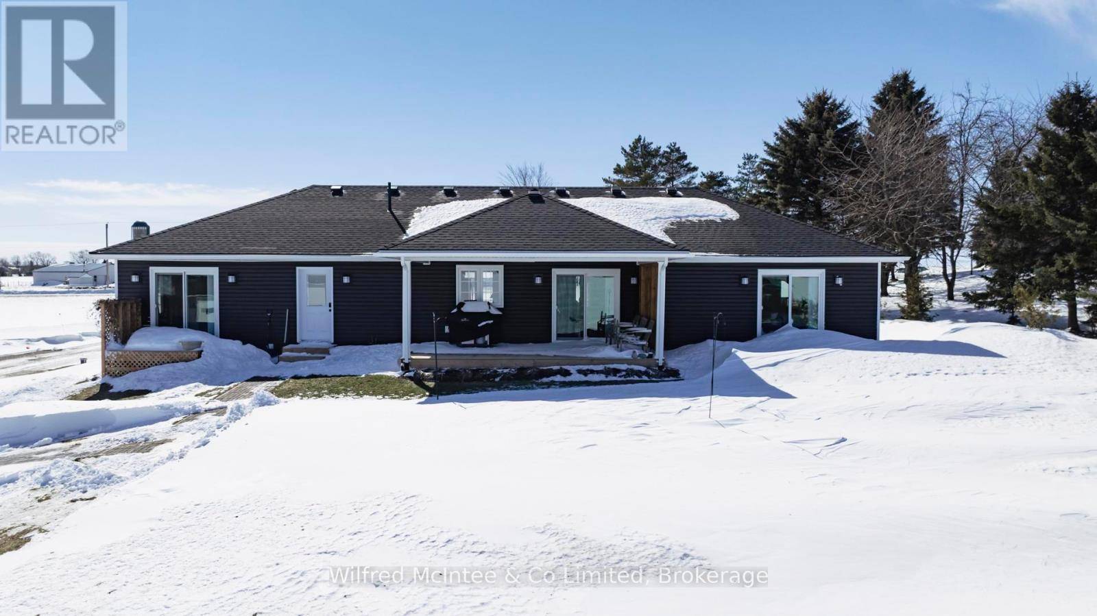 Huron-kinloss, ON N0G2B0,422 HAYES LAKE AVENUE