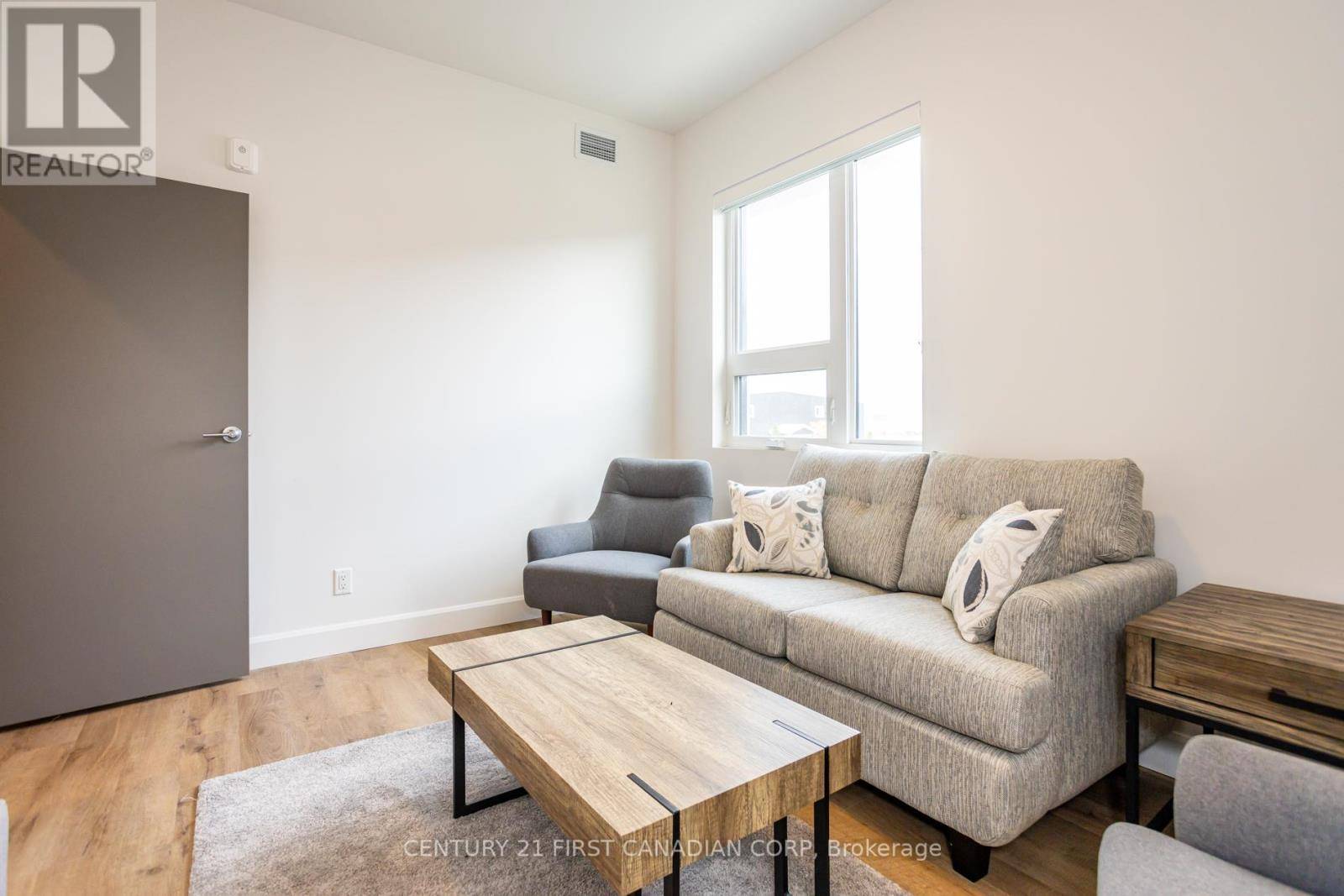 228 McConnell ST #410, South Huron (exeter), ON N0M1S3