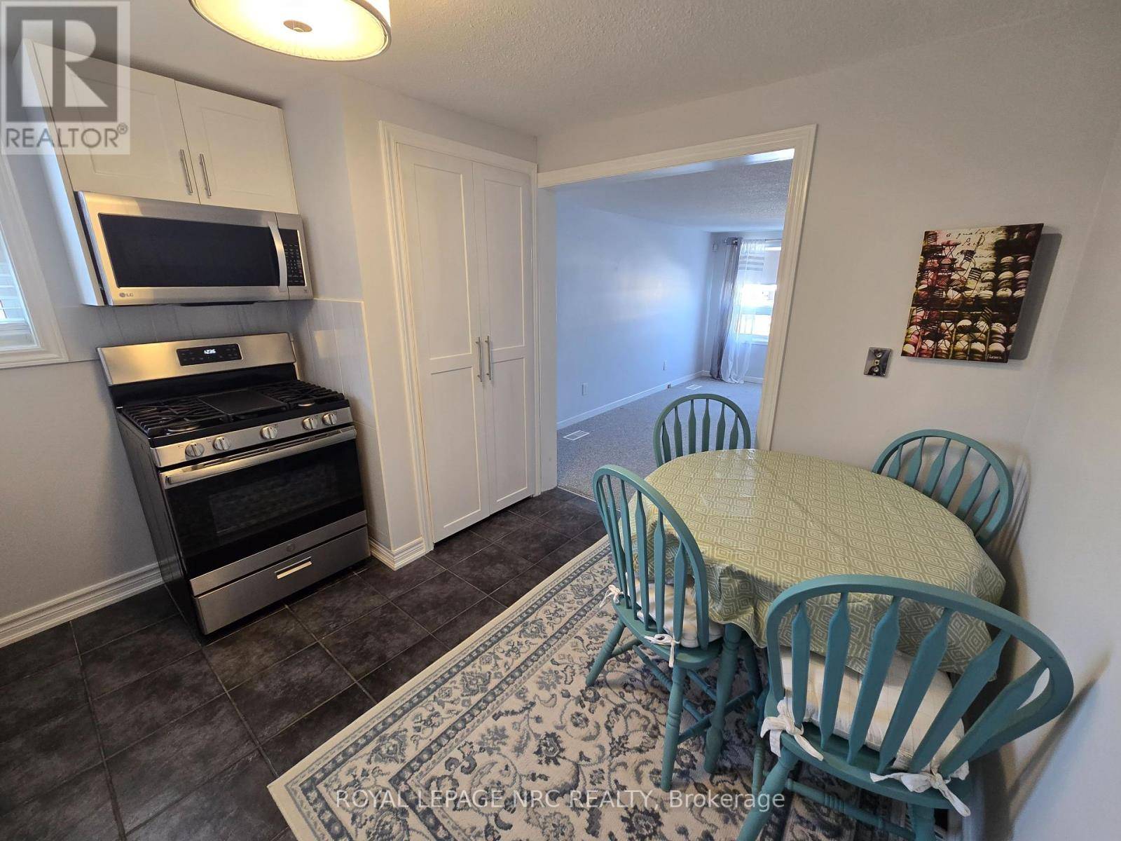 Niagara Falls (cherrywood), ON L2E3E2,5544 GEORGE STREET
