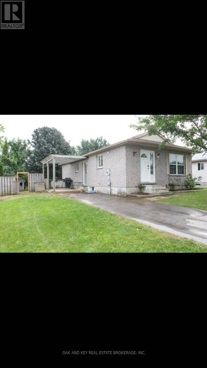 330 FLEMIMG DRIVE, London, ON N5V4Y6