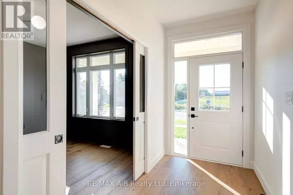 West Perth (mitchell), ON N0K1N0,7 NELSON STREET