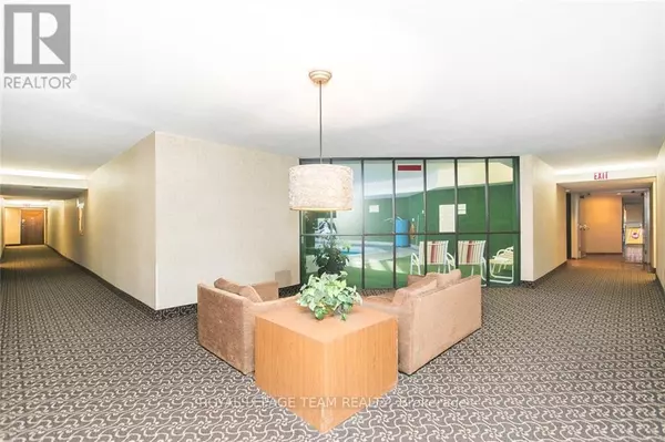 Ottawa, ON K1R7T2,151 Bay ST #602