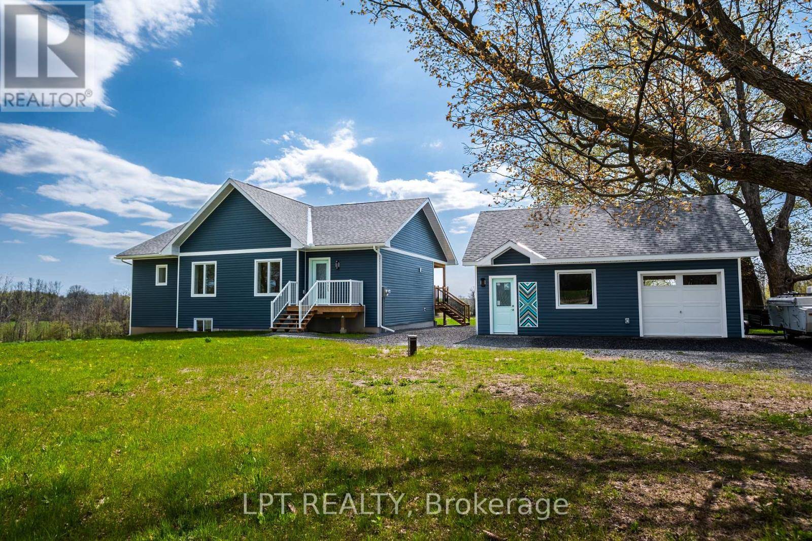 Rideau Lakes, ON K0G1X0,272 9TH CONCESSION ROAD