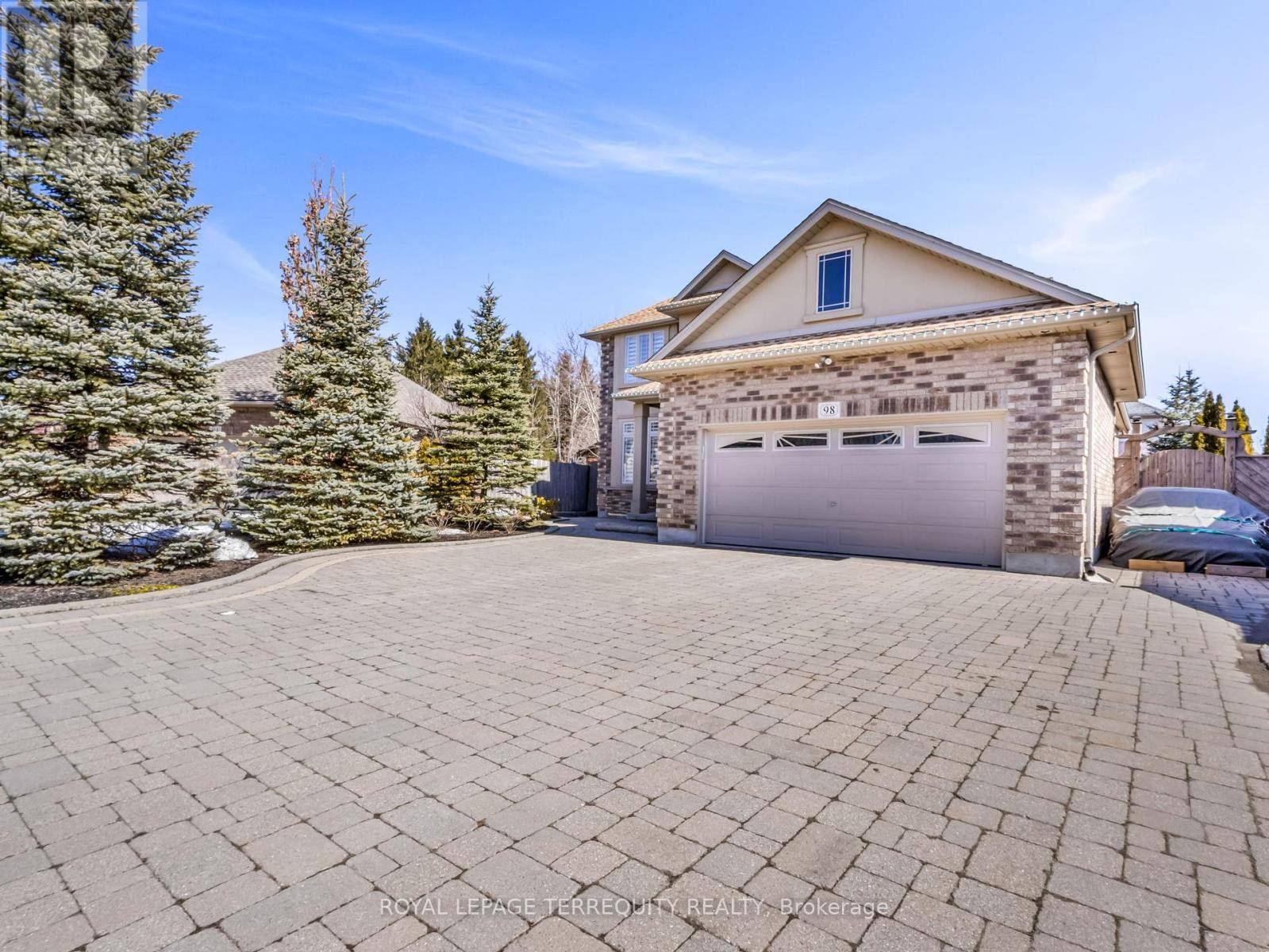 98 MICHAEL DRIVE, Welland (n. Welland), ON L3C0A7