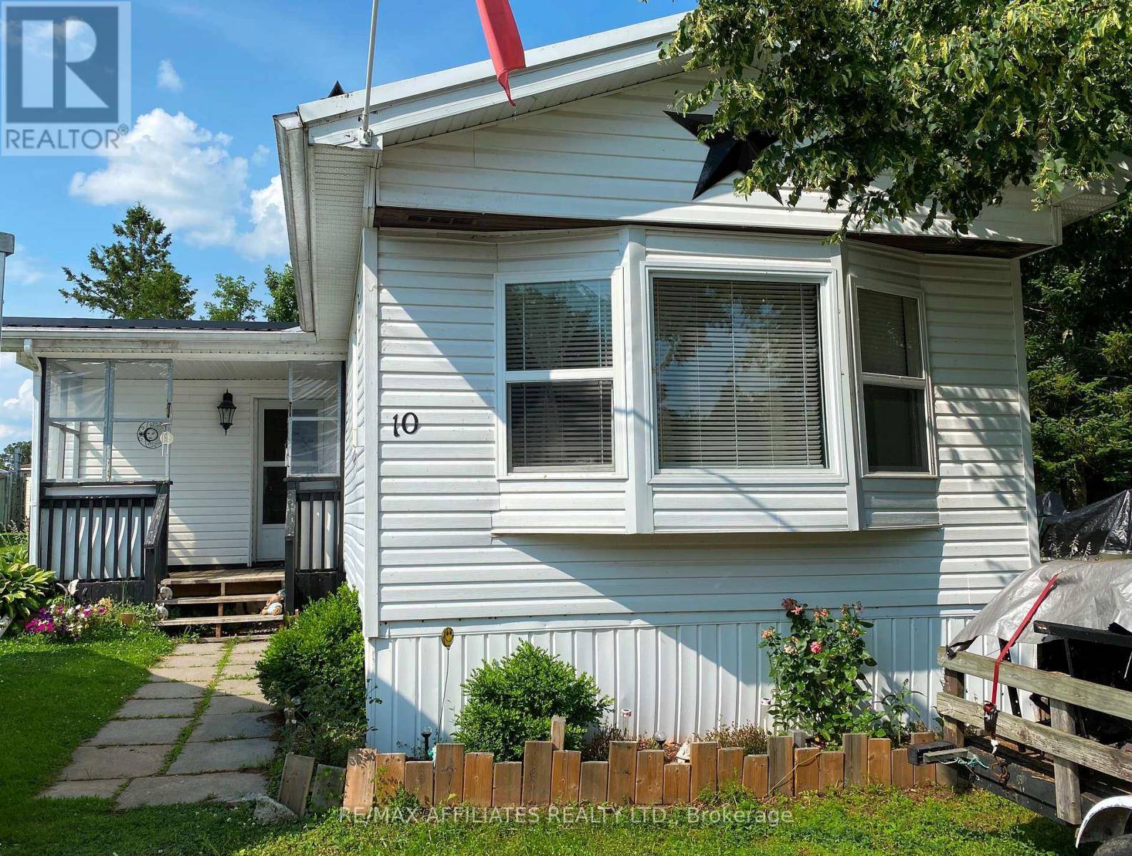 10 BRIDLE PATH, Rideau Lakes, ON K7A4S5