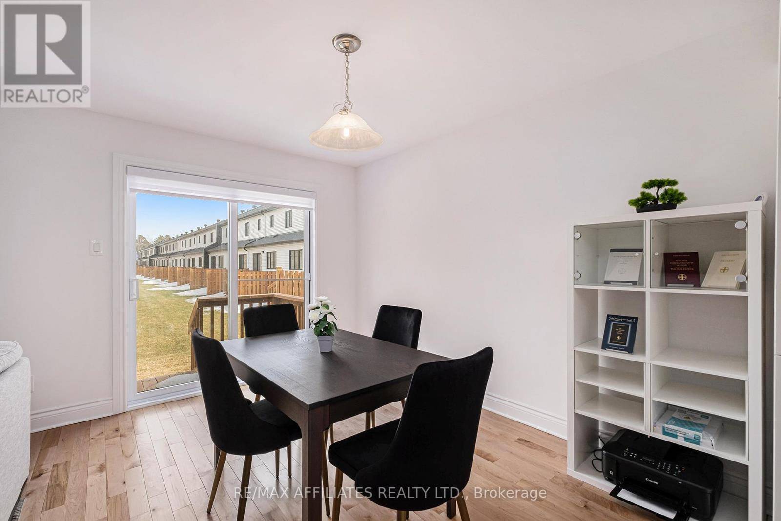Clarence-rockland, ON K4K0M2,309 DION STREET