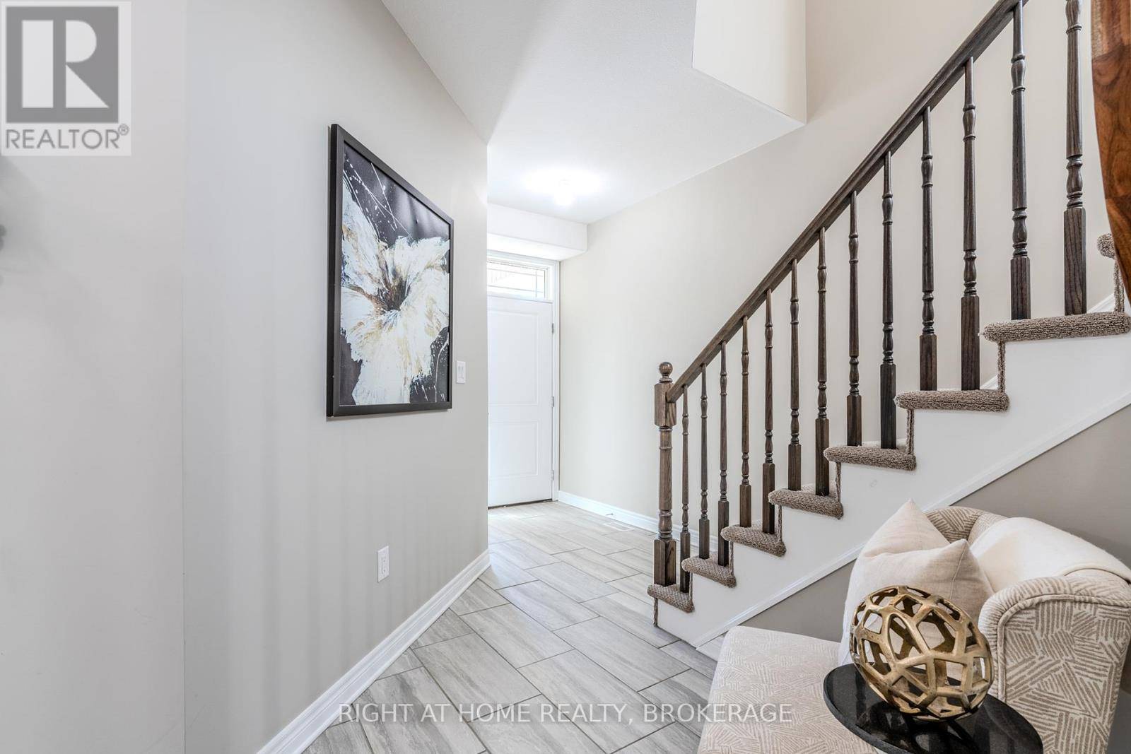 Niagara Falls (oldfield), ON L2G0H5,7787 HANNIWELL STREET