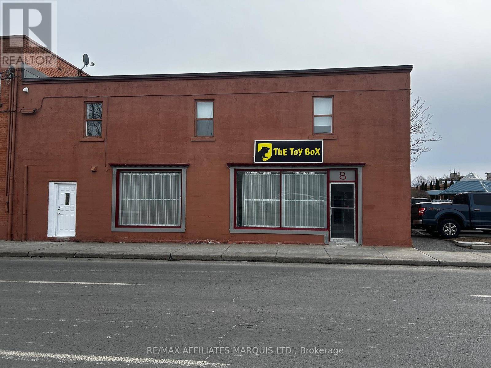 Cornwall, ON K6J2N8,8 THIRD STREET W