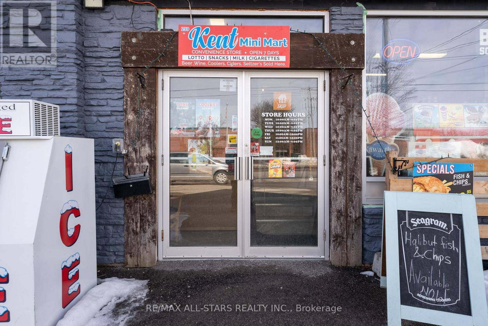 Kawartha Lakes (lindsay), ON K9V2Z3,259 KENT STREET W