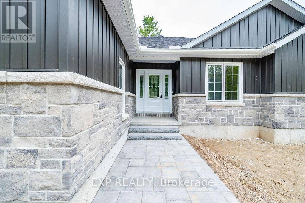Mcnab/braeside, ON K0J1G0,912 BURNSTOWN ROAD