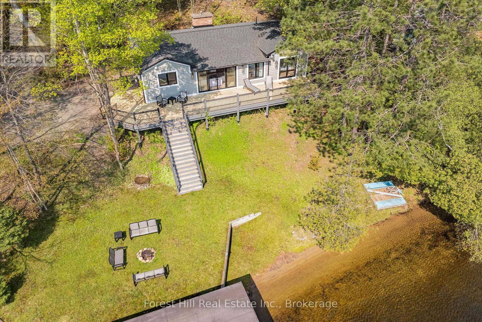Lake Of Bays (franklin), ON P1H2J3,1017 WHITE PINE ROAD