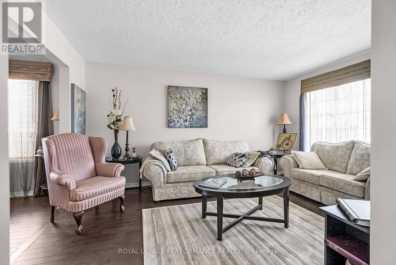 Cornwall, ON K6H6M5,376 SHERIDAN STREET