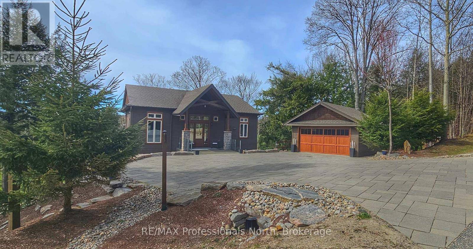 Huntsville (chaffey), ON P1H1B1,41 CLUBHOUSE DRIVE
