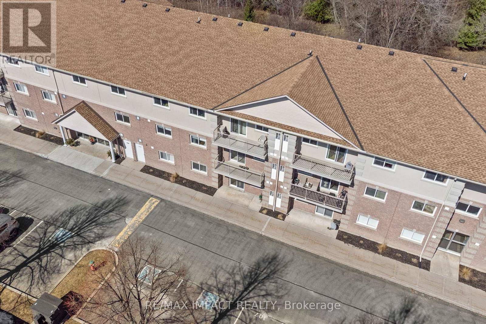 Cobourg, ON K9A0B9,841 Battell ST #203