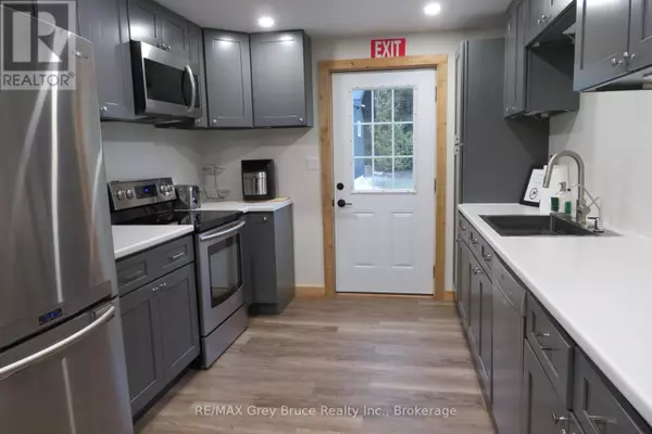 Northern Bruce Peninsula, ON N0H2M0,597 STOKES BAY ROAD