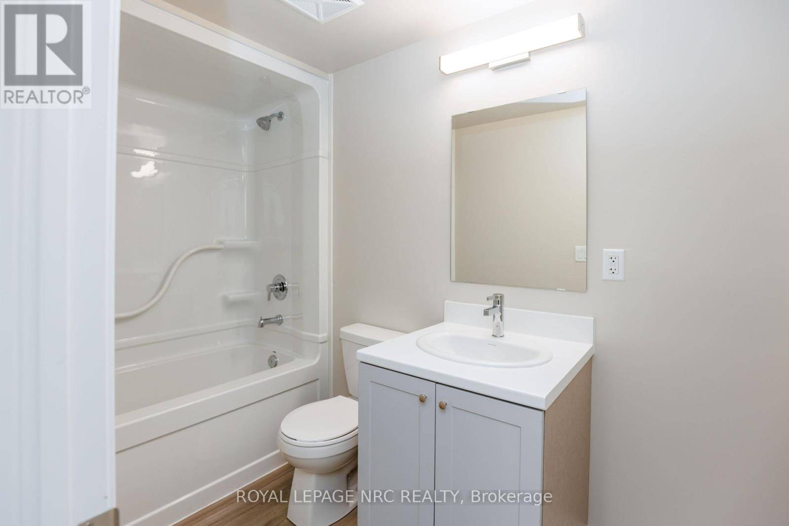 St. Catharines (oakdale), ON L2P2T9,50 HERRICK AVE #GL06