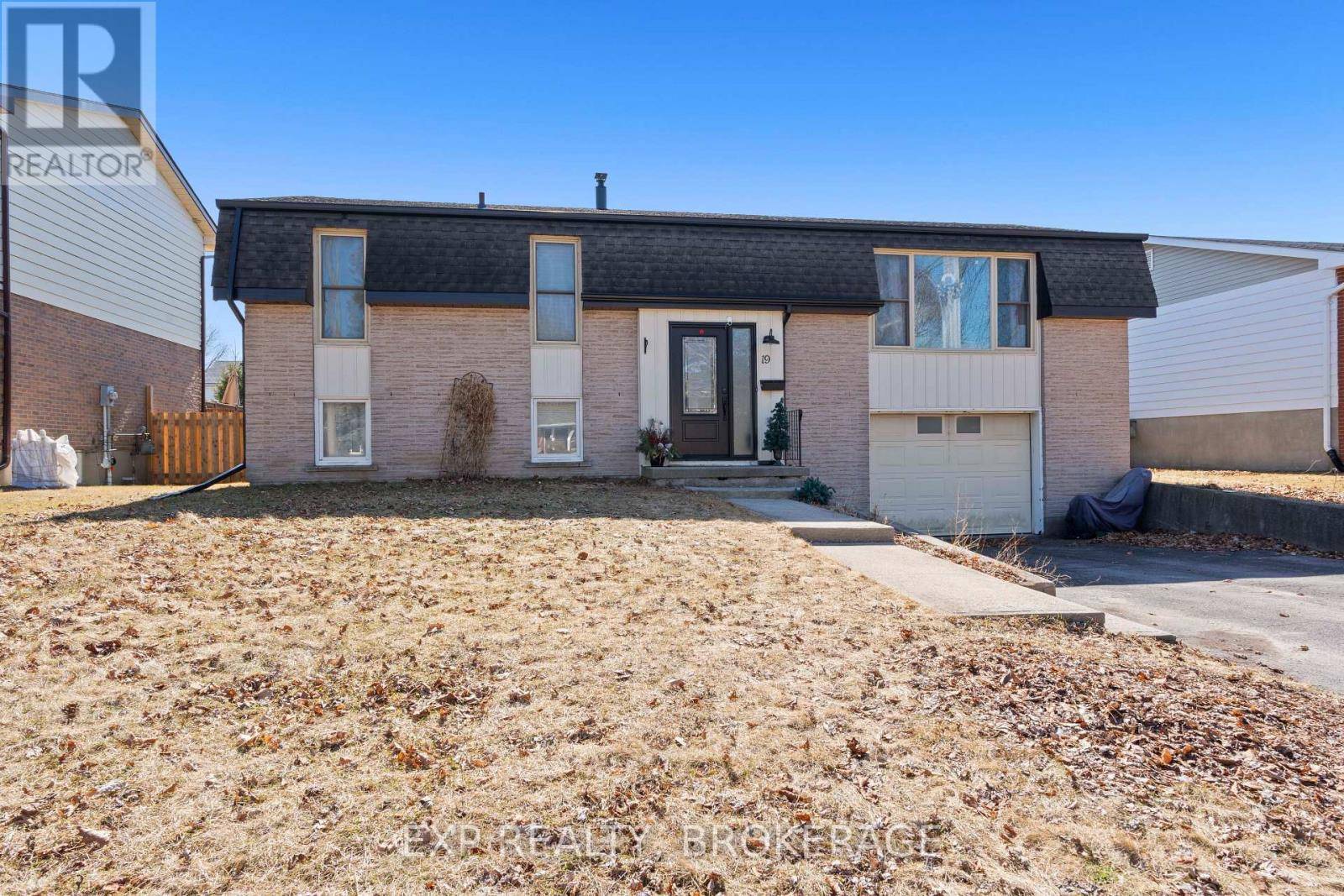 19 MORTENSEN DRIVE, Loyalist (amherstview), ON K7N1W2
