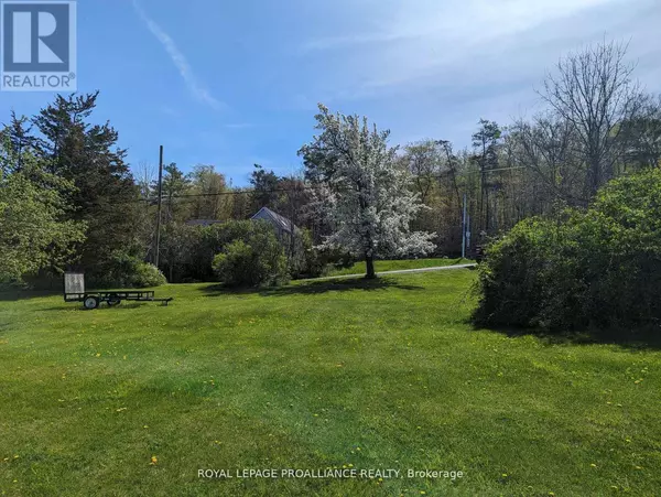 Prince Edward County (picton Ward), ON K0K2T0,0 PITT STREET