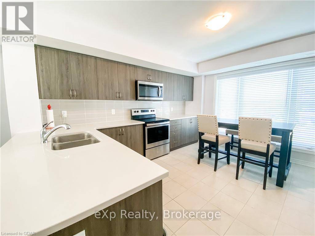 Guelph (grange Road), ON N1E0P6,124 Watson Pkwy North #4