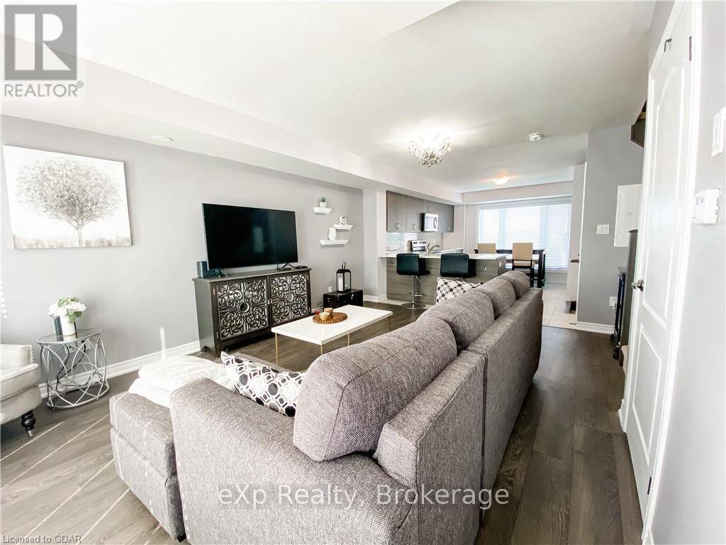 Guelph (grange Road), ON N1E0P6,124 Watson Pkwy North #4